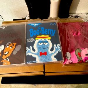 Kaws limited cereal boxes with franksense t-shirt size XL